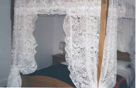 Four Poster